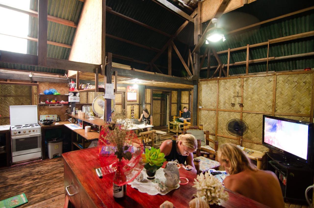 Coron Backpacker Guesthouse Extérieur photo